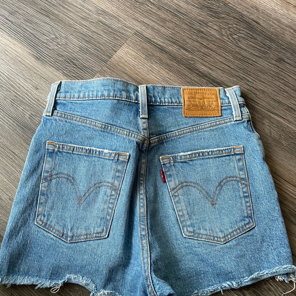 Levi's Light Blue Denim Ribcage Shorts - Picture 2 of 4